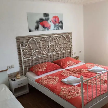 Apartmenthaus Anita 利缇纳